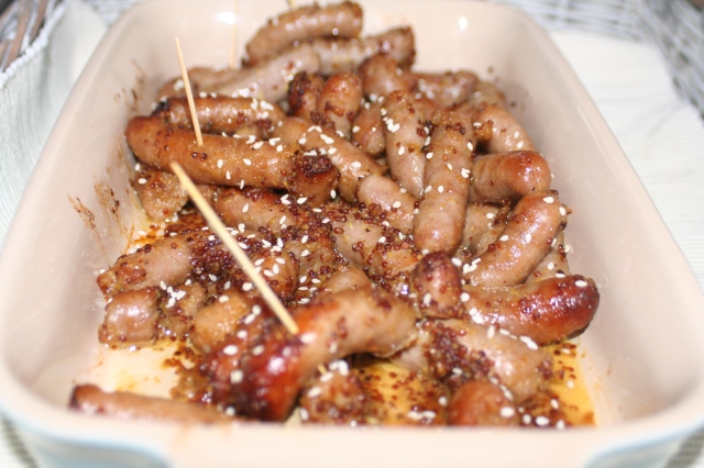 Honey and mustard sausages